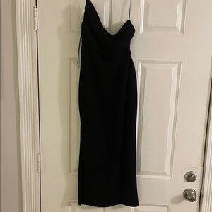 Olivaceous Strapless Black Dress